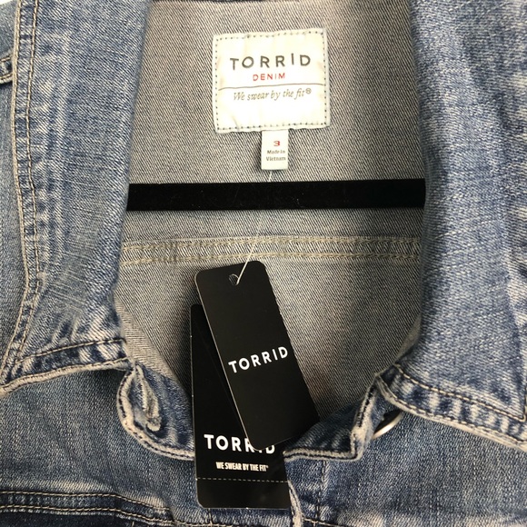 Torrid Medium Wash Crop Denim Vest - Picture 6 of 11
